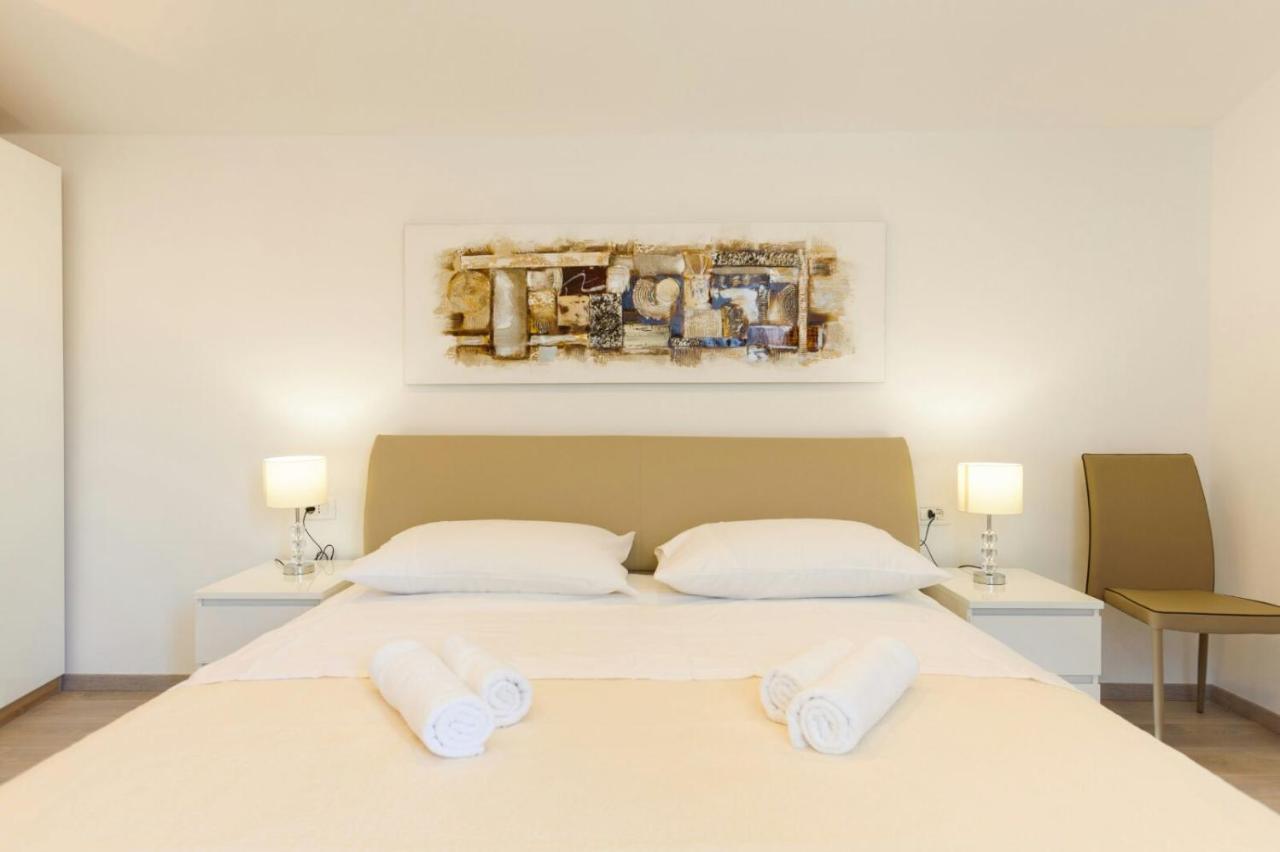 Appartement & Libar