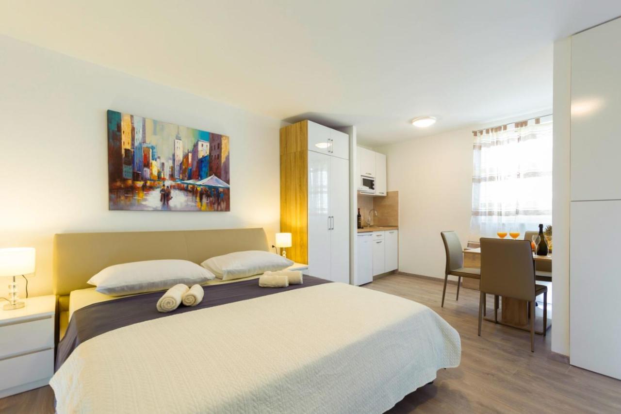 Appartement & Libar Split